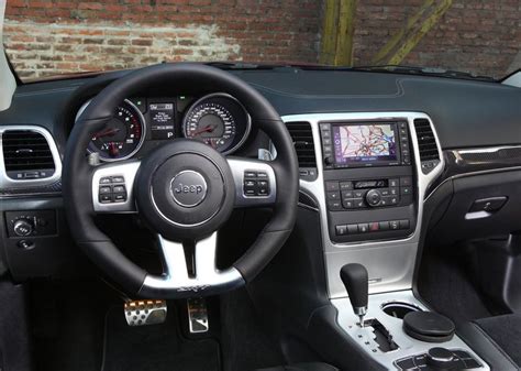 Jeep Grand Cherokee SRT8 interior | Fiat Group World