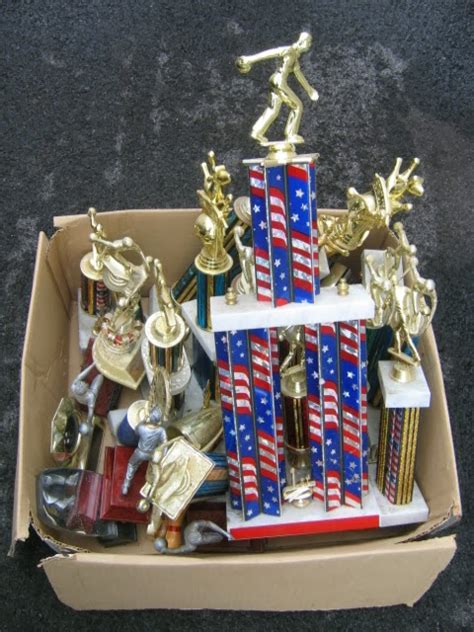 CONTROLLING Craziness: DIY Halloween Trophies for Trunk or Treat