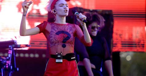 Grimes Just Renamed Her Daughter — And Her Name Is As Unique As You’d ...