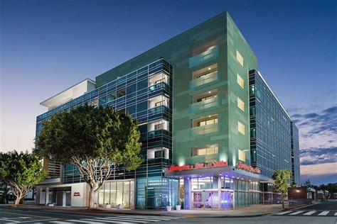 HAMPTON INN & SUITES SANTA MONICA: 2021 Prices & Reviews (CA) - Photos ...