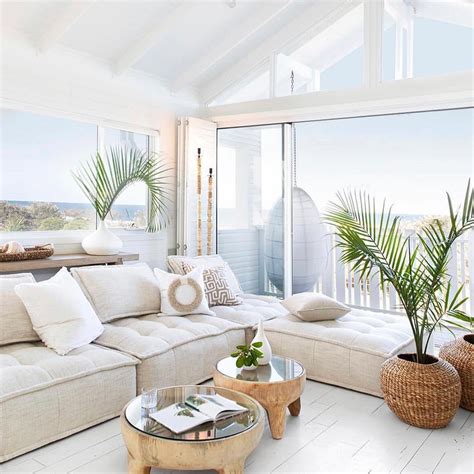 9 Tropical Living Room Decor Ideas For an Indoor Paradise