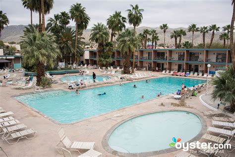 Desert Hot Springs Spa Hotel - The Queen Room at the Desert Hot Springs Spa Hotel | Oyster.com ...