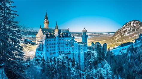 How to Visit Neuschwanstein Castle - Hellotickets