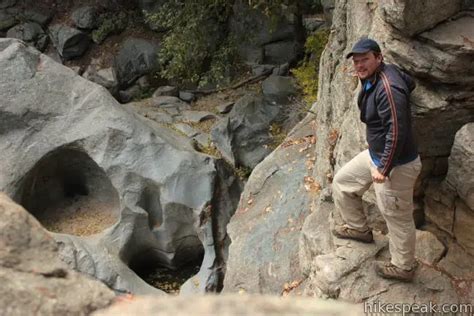 Heart Rock Trail | San Bernardino Mountains | Hikespeak.com