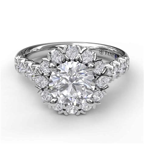 Halo engagement rings - jordbuster