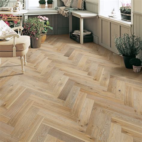 Elka Herringbone Whitewashed Oak Engineered Parquet Flooring ...