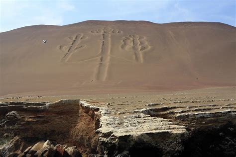 The Paracas Candelabra, Peru Photograph by Aidan Moran