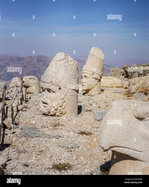 Statues of Mount Nemrut, Adiyaman, Turkey Stock Photo - Alamy