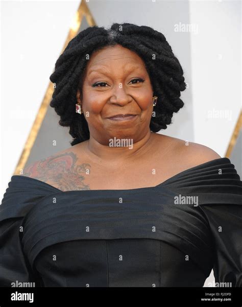 Whoopi goldberg oscar hi-res stock photography and images - Alamy