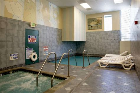 A Russian spa in SF is offering Ukrainians free spa passes