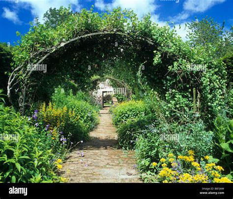 Wallington Hall gardens in Northumberland Stock Photo - Alamy