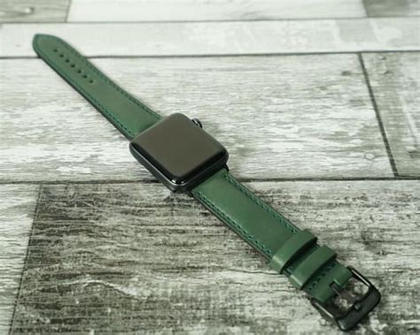 Dark Green Leather Apple Watch Band 38mm Apple Watch 4/5/6 | Etsy | Apple watch bands leather ...