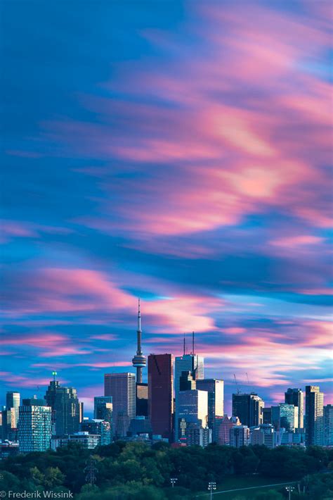 Sunset over Toronto – Frederik Wissink