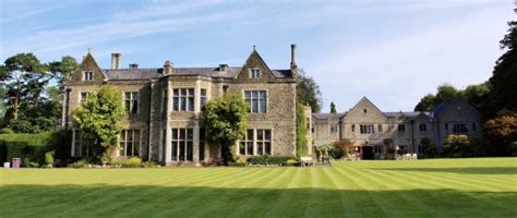 Miskin Manor Hotel - Dog Furiendly