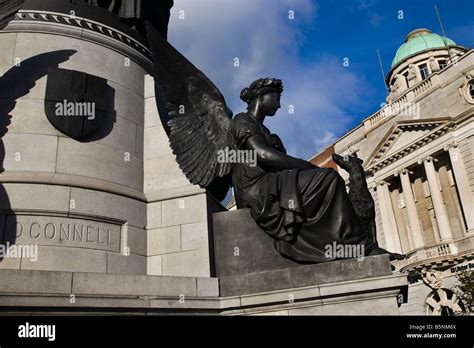 Daniel O'Connell Statue, O'Connell Street, Dublin, Ireland Stock Photo - Alamy