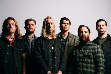 Underoath release "ihateit" music video - CaliberTV