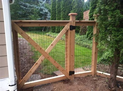 36 best Hog Wire Fence images on Pinterest | Garden fences, Gardening ...