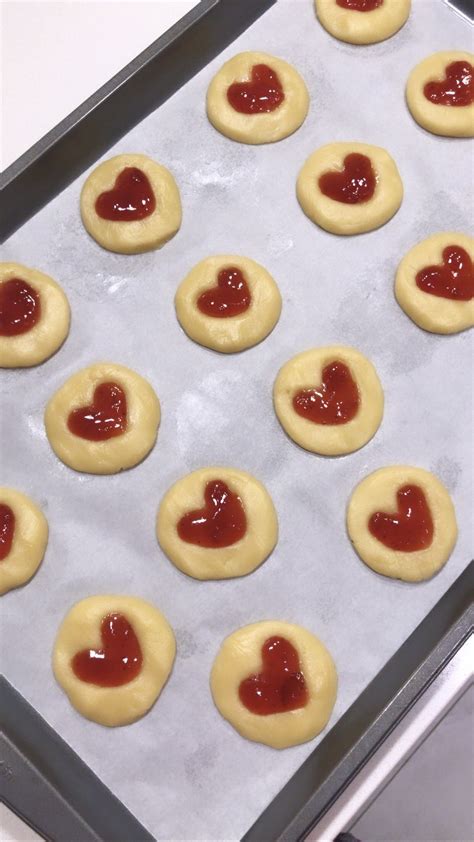 Pinterest heart jam cookies | Jam cookies, Pinterest dessert recipes, Quick dessert recipes