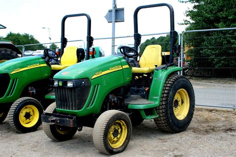 John Deere 3320: Specs, Engine, Transmission, Dimensions