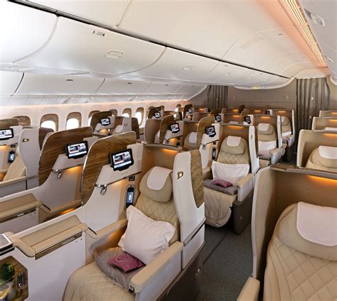 Emirates unveils new business class layout for their Boeing 777-200LR ...