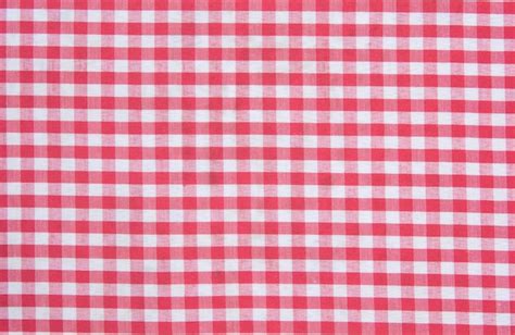 Premium Photo | Red classic checkered tablecloth texture