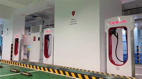 Exclusive Coverage: Tesla V3 Supercharger Station Opens In Hong Kong