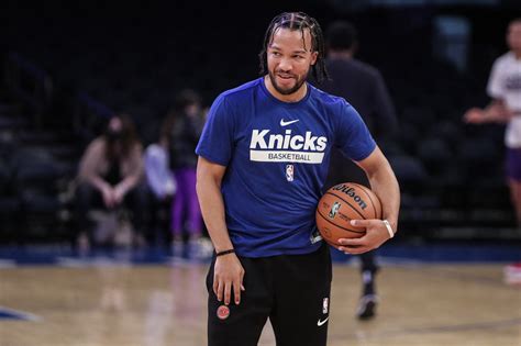 Jalen Brunson returns from injury as Knicks lose Derrick Rose