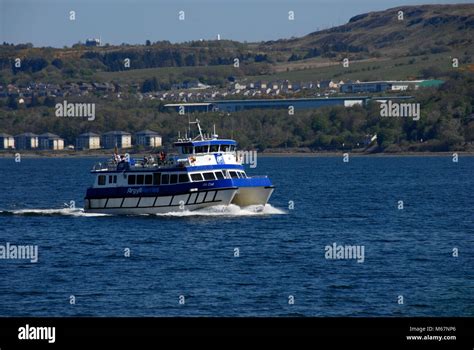 Ferry boat approaching Dunoon Stock Photo - Alamy