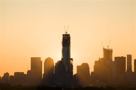 One World Trade Center at sunset, New York, NY [5541x3694] : r/CityPorn