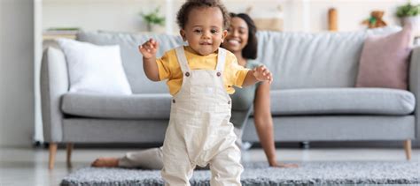 When your baby starts walking: 6 tips to encourage walking | Huckleberry