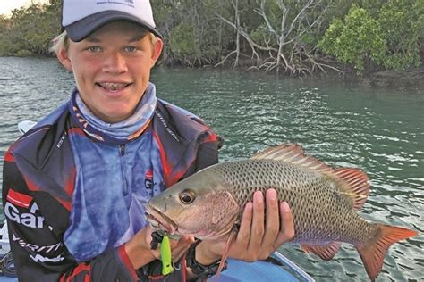 Autumn fishing in Gladstone starts - Bush 'n Beach Fishing Magazine