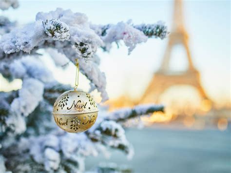 Khám phá christmas decorations in france Trang trí Giáng sinh đẹp nhất tại Pháp