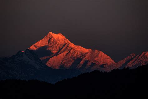 Photographing the Sunrise at Darjeeling