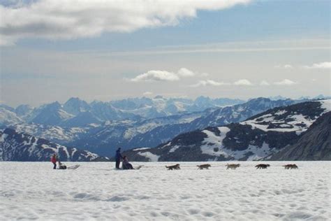 Skagway Flightseeing + Dogsledding Day Tour | Private Alaska Luxury Tours