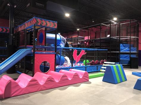 Indoor Trampoline Park - Ottawa Ontario - Flying Squirrel