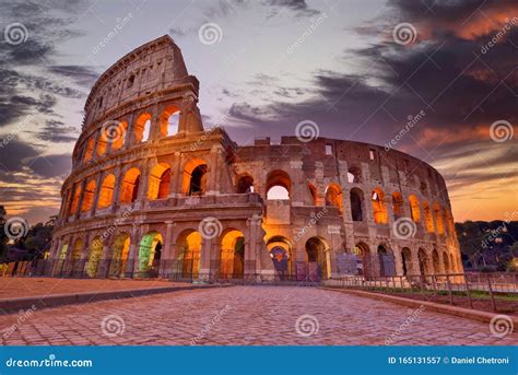 Colosseum at Sunset, Rome. Rome Best Known Architecture and Landmark ...