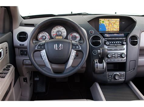 2015 Honda Pilot: 30 Interior Photos | U.S. News