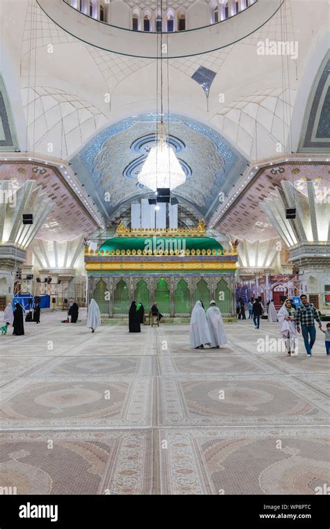 Mausoleum of Ruhollah Khomeini interior, tomb of Ruhollah Khomeini ...