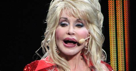 Dolly Parton's Orchestral Take On "Jolene" Will Give You Goosebumps