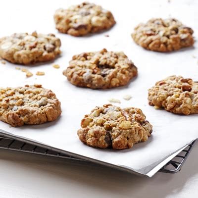 Raisinets Kitchen Sink Cookies | NESTLÉ® Very Best Baking