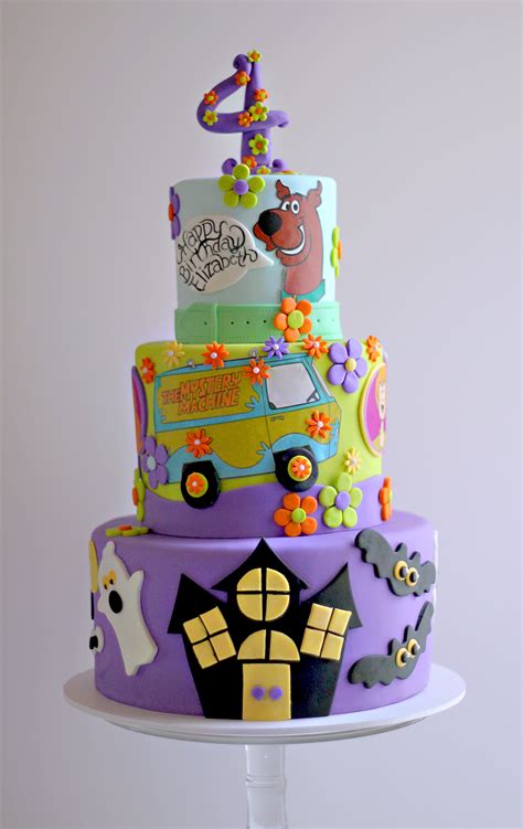 Elizabeth’s Scooby Birthday Cake