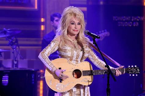 10 Best Dolly Parton Songs of All Time - Stories Behind Dolly Parton's ...