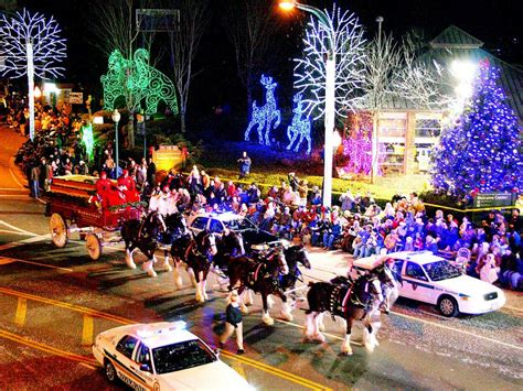 Christmas Traditions From Coast to Coast | Top 10 Christmas Towns | HGTV....Gatlinburg TN in ...