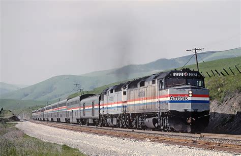 EMD "F40PH" Locomotives: Specifications, Photos, Roster