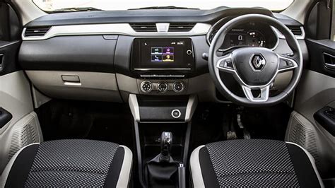 93 Renault Triber Images | Triber Exterior, Road Test and Interior ...