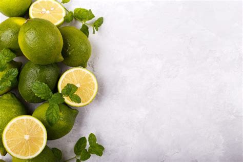 Lime Essential Oil: Reviewing Its Uses & Incredible Benefits