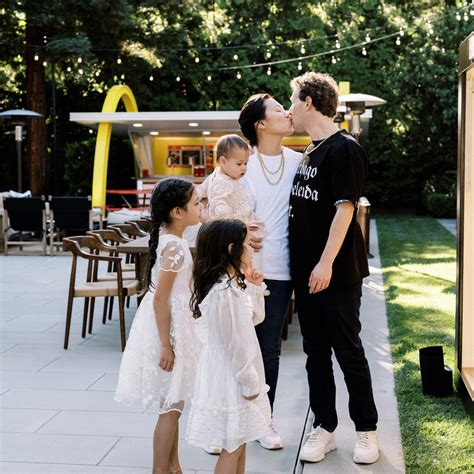 Mark Zuckerberg shares photos of daughters on 40th birthday