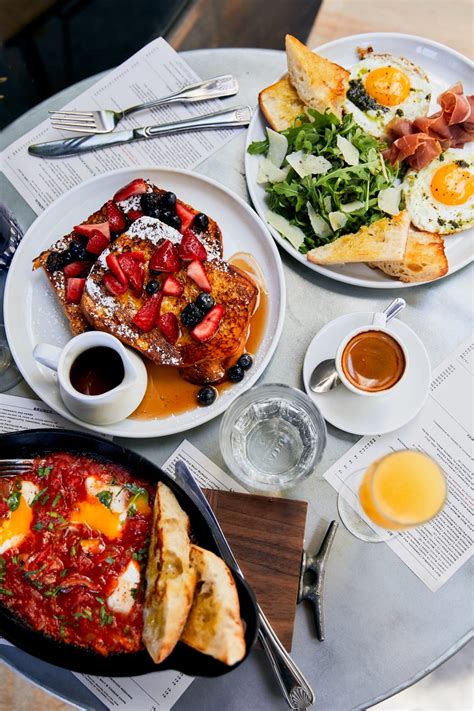 11 breakfast and brunch restaurants with bottomless mimosas in Phoenix