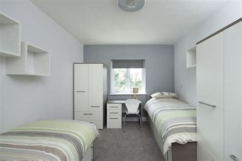 Chilton Cantelo School | Dormitory room, Home interior design, Dorm design