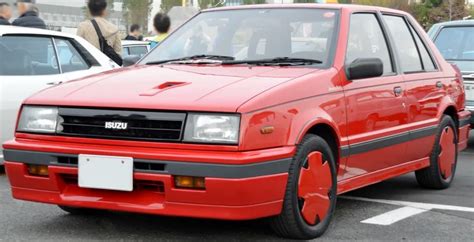 Isuzu gemini Photo and Video Review. Comments.